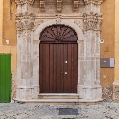 Palazzo De Luca Bed&Breakfast-2