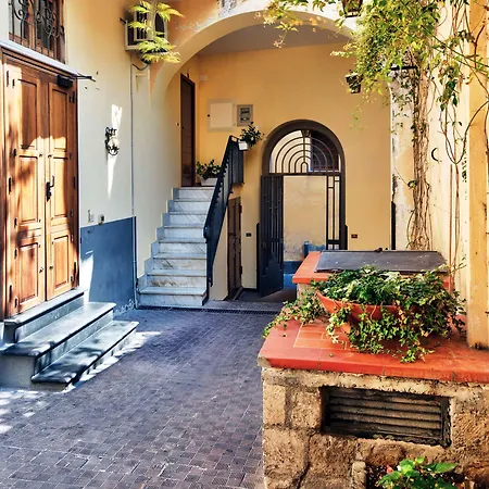 Cuore di Sorrento Suites-3