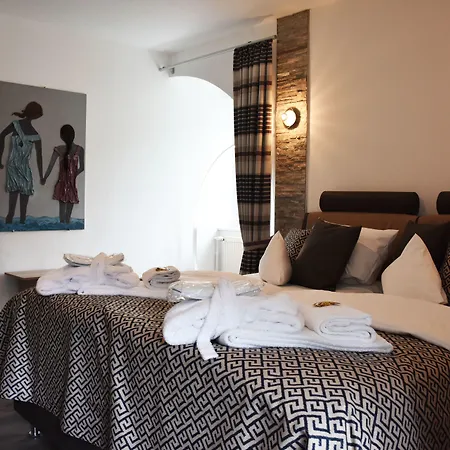 Hotel Badehof-2