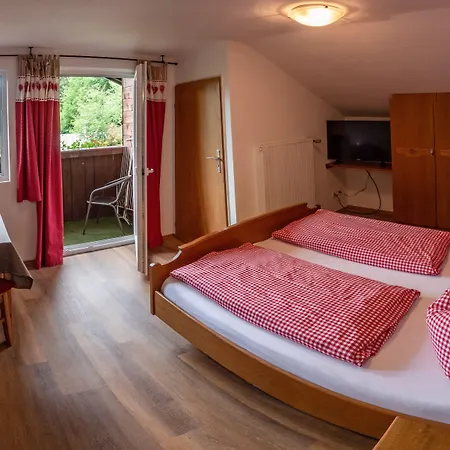 Gaestehaus Bergwald-3