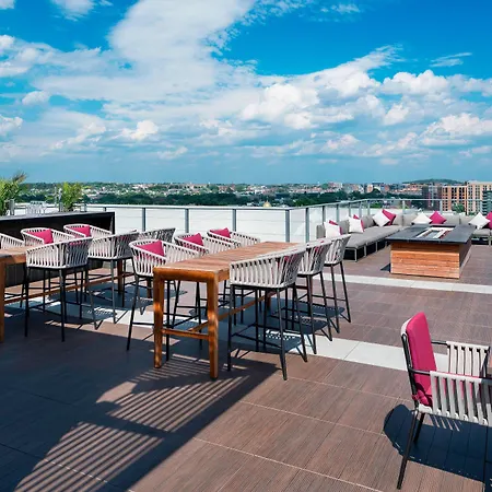 Courtyard By Marriott Washington Downtown/Convention Center-3
