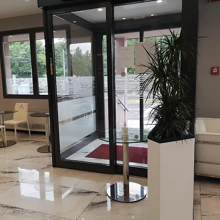 Hotel Daunia-2