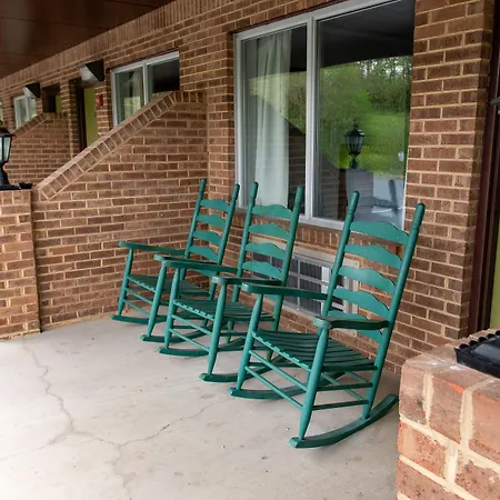 Townsend River Breeze Inn-3