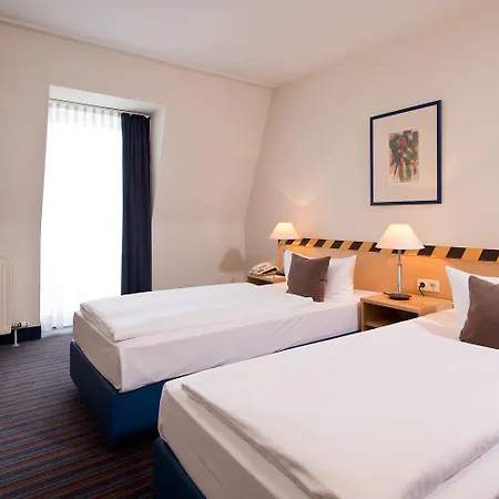 ACHAT Hotel Dresden Elbufer-2