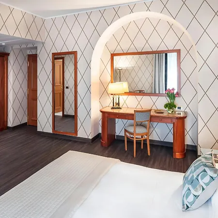Starhotels Majestic-2