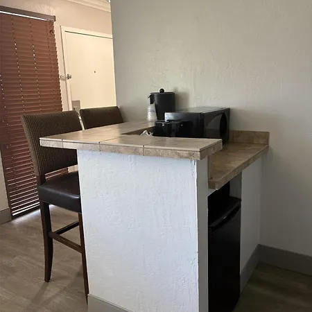 Surestay Innsuites Phoenix Hotel & Suites By Best Western-3