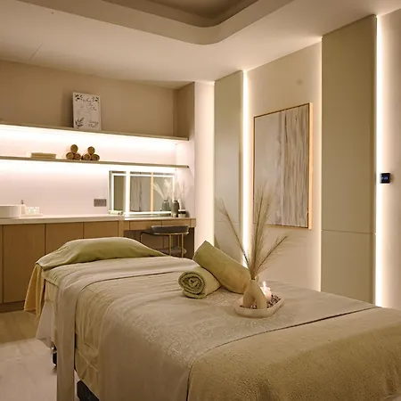Al Aziziyah Boutique Hotel By The Torch-2