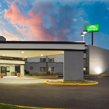 Wingate By Wyndham Lincoln Airport East I-80-2
