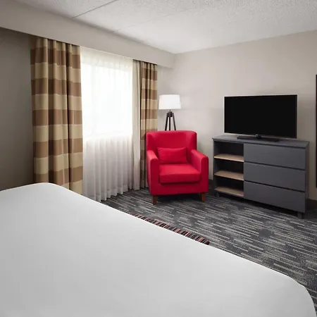 Wingate By Wyndham Lincoln Airport East I-80-3