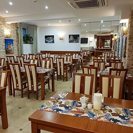 Aparthotel Adler-3