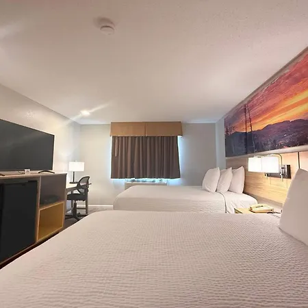 Days Inn By Wyndham Torrington-3