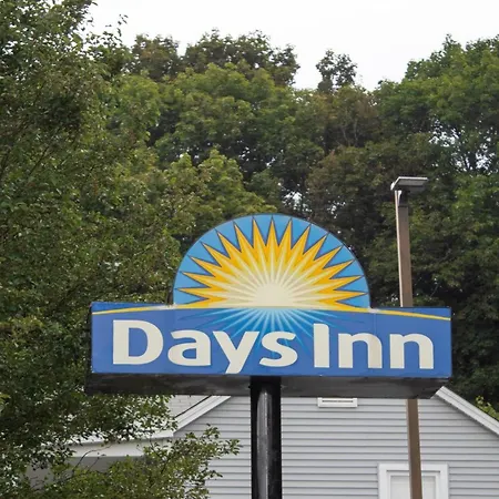 Days Inn By Wyndham Torrington-2
