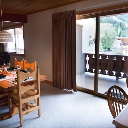 Sitzmark Sports Lodge-2