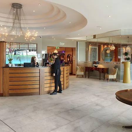 Green Isle Hotel, Dublin-3