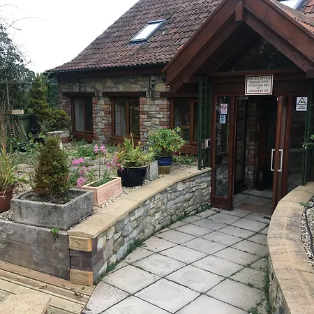 Bridge Farm Guesthouse Rooms-2