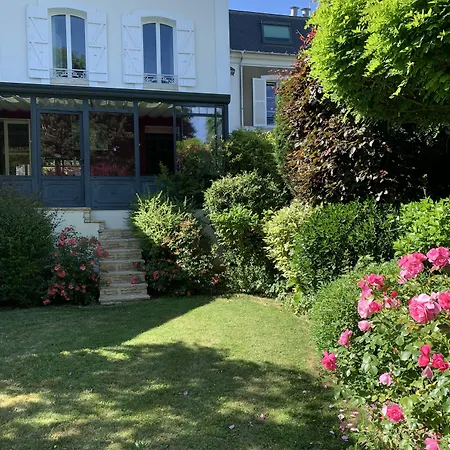 Maison d'Hôtes Joussaume Latour-3