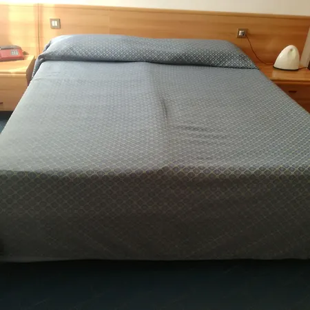 Hotel Heron-3