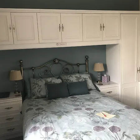 Dunclutha Guest House-2