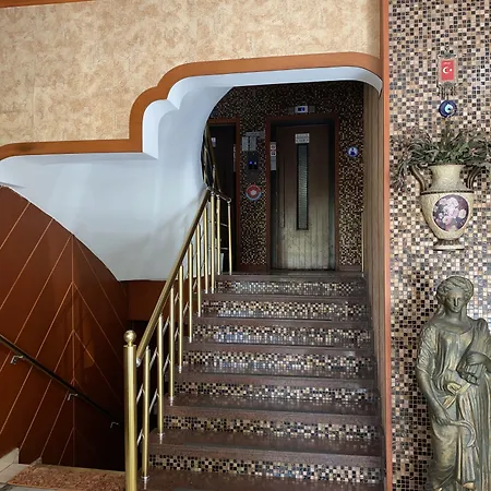 Hotel Monopol-2