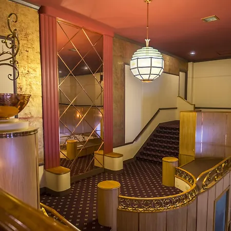 Finlen Hotel And Motor Inn-2