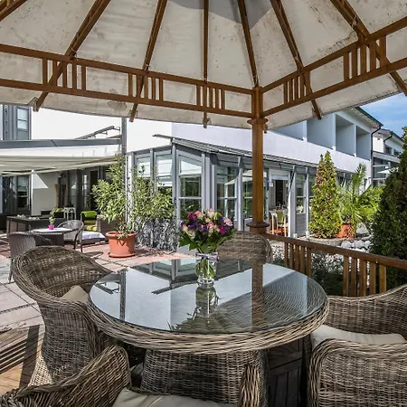 Hotel am Krone Park-2