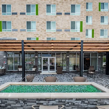 Courtyard By Marriott Toledo West-2