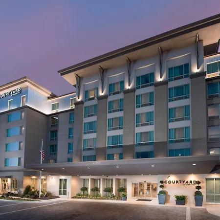 Courtyard By Marriott Atlanta Alpharetta/Avalon Area-3