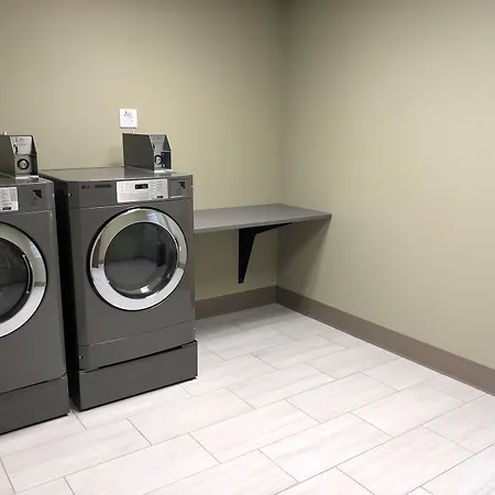 Holiday Inn Express & Suites - Springfield North By Ihg-3