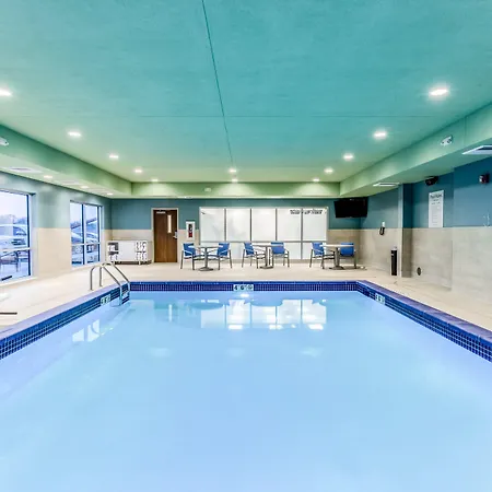 Holiday Inn Express & Suites - Springfield North By Ihg-2