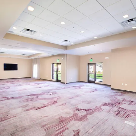 Courtyard By Marriott Bowie-3