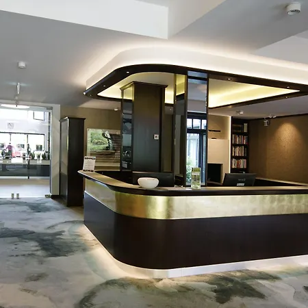 Essensio Hotel Düsseldorf-3