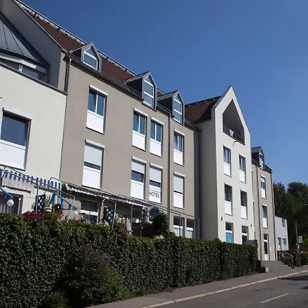 Hotel im Kaiserpark-2