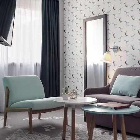 Hampton By Hilton Paris Clichy-2