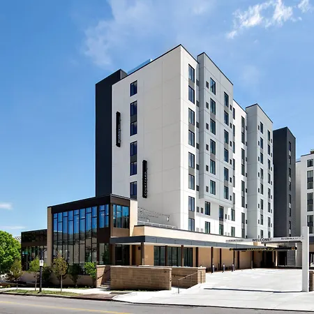 Courtyard By Marriott Knoxville Downtown-2