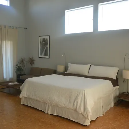 Modern B & B-3