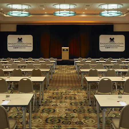 Graduate By Hilton Cincinnati-3