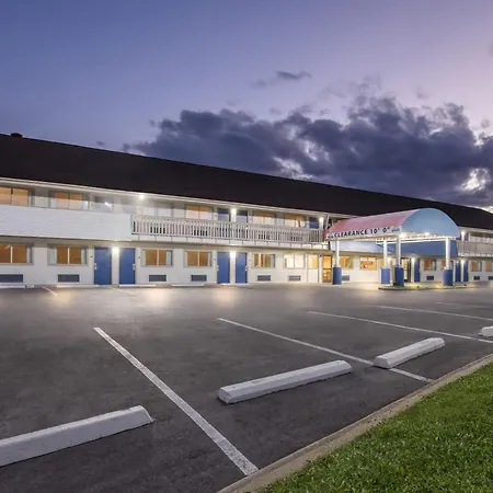 Days Inn By Wyndham Independence-2