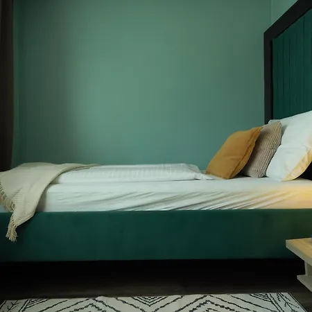 Design & Budget Hotel Wien Schoenbrunn-3