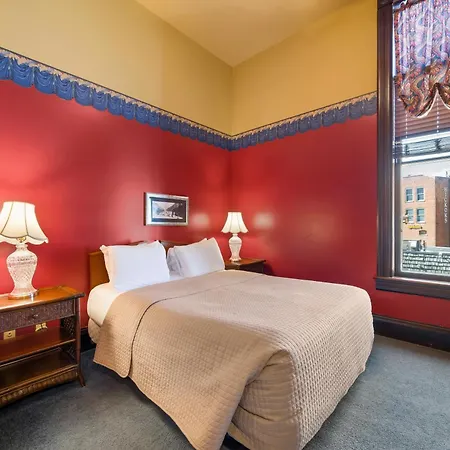 Historic Iron Horse Inn - Deadwood-2