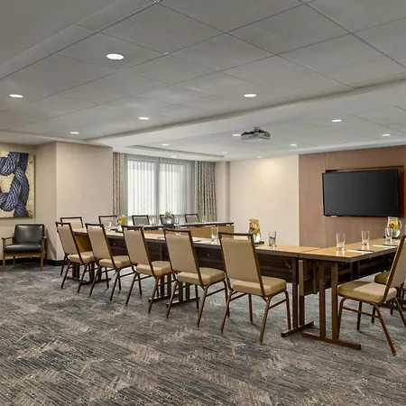 Courtyard By Marriott Portland Downtown/Waterfront-3