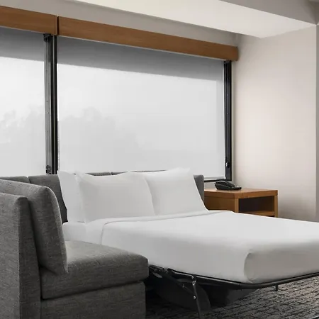 Hyatt Place Denver Cherry Creek-2