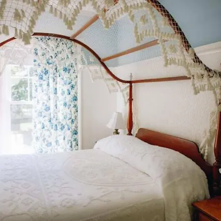 The Belmont Inn-2