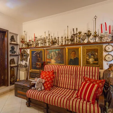 Apartments And Rooms With Wifi Makarska - 11063-3