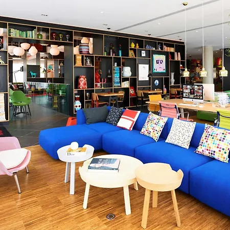 citizenM Paris La Défense-3