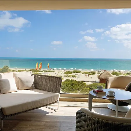 Family Selection At Grand Palladium Select Costa Mujeres-2