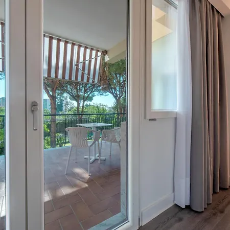 Diamond Suite-3