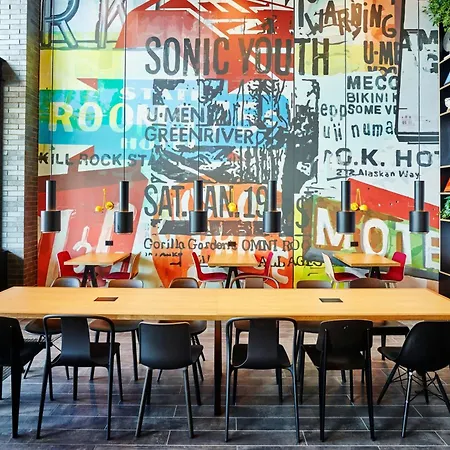 citizenM Seattle Pioneer Square-3