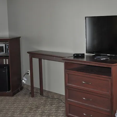 Seaport Inn & Suites-2