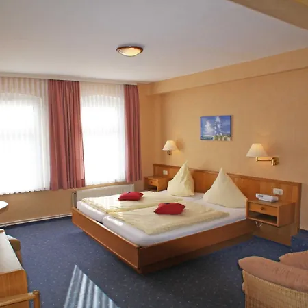 Hotel Vier Linden-2