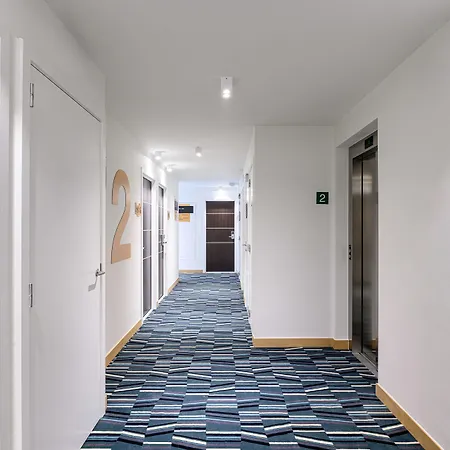 B&B Hotel Brussels Centre Gare Du Midi-3